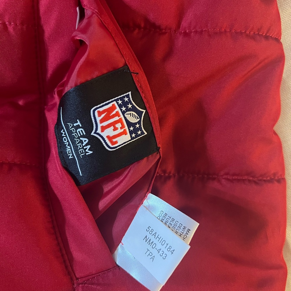 NFL Team Apparel Womens Tampa Bay Buccaneers Reversible Vest Jacket Size 3XL NWT - Picture 13 of 13